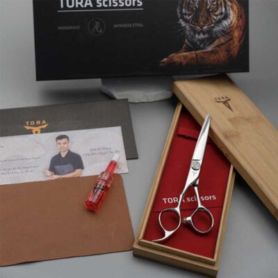 Kéo cắt tóc tay trái