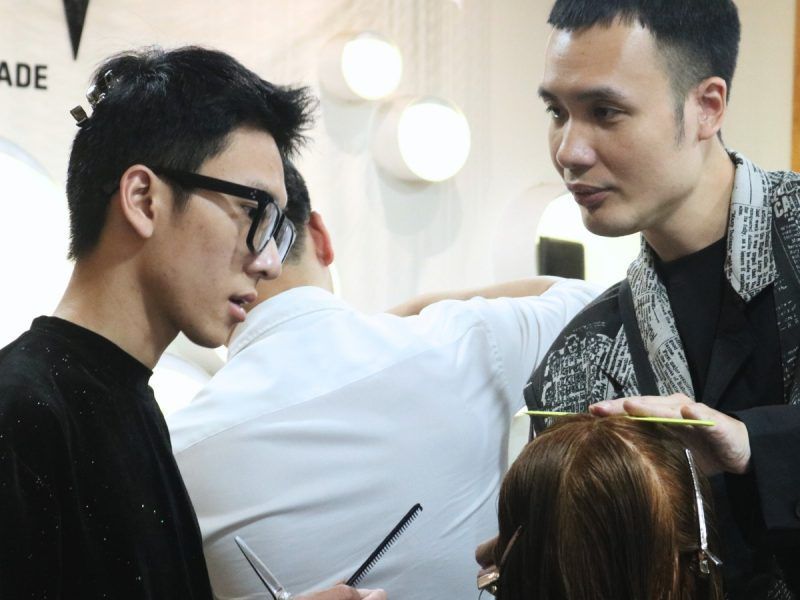 Chọn kéo cắt tóc theo kinh nghiệm nghề